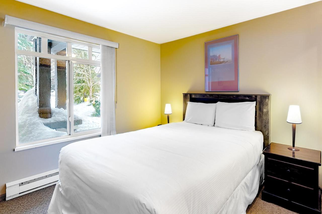 Lagoons At Stoney Creek Whistler Exterior foto