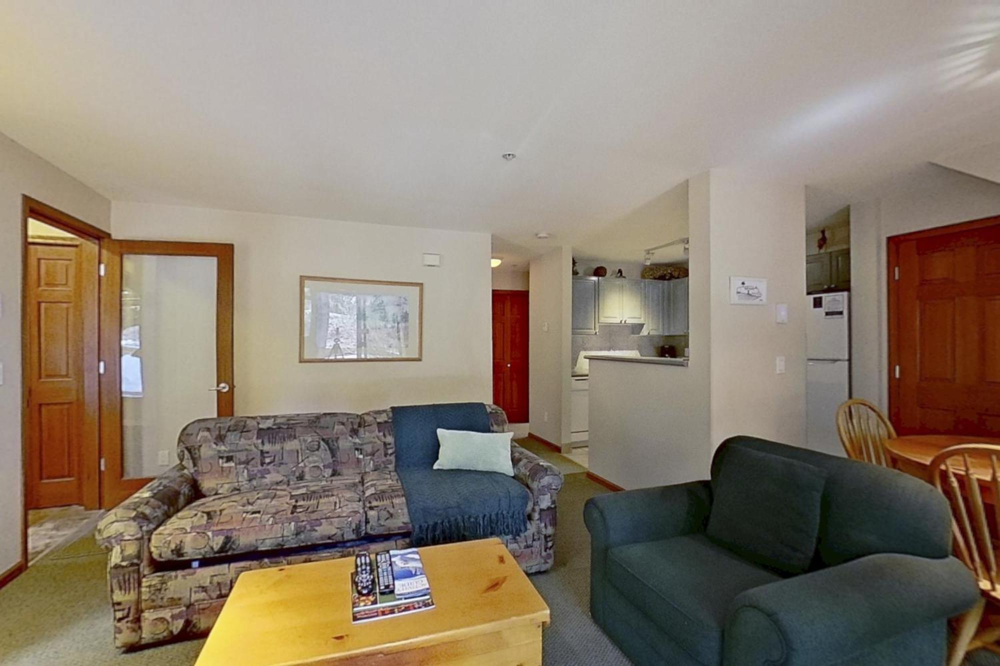 Lagoons At Stoney Creek Whistler Exterior foto